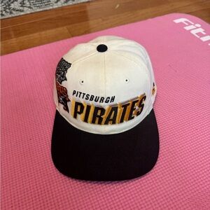 Pittsburgh Pirates hat